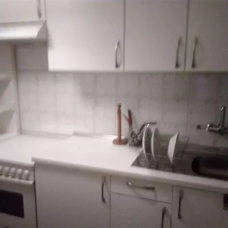 2 Bedroom Center -