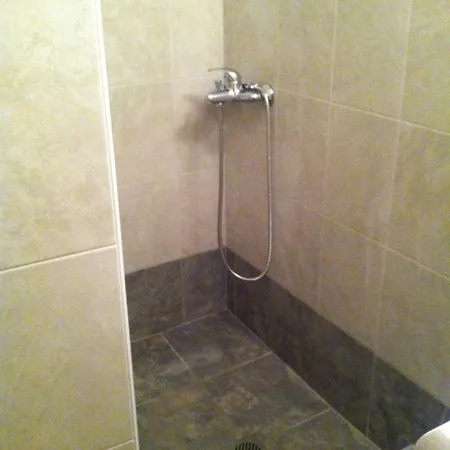 アパート 2 Bedroom Center -